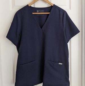 FIGS Casma Scrub Top *like new